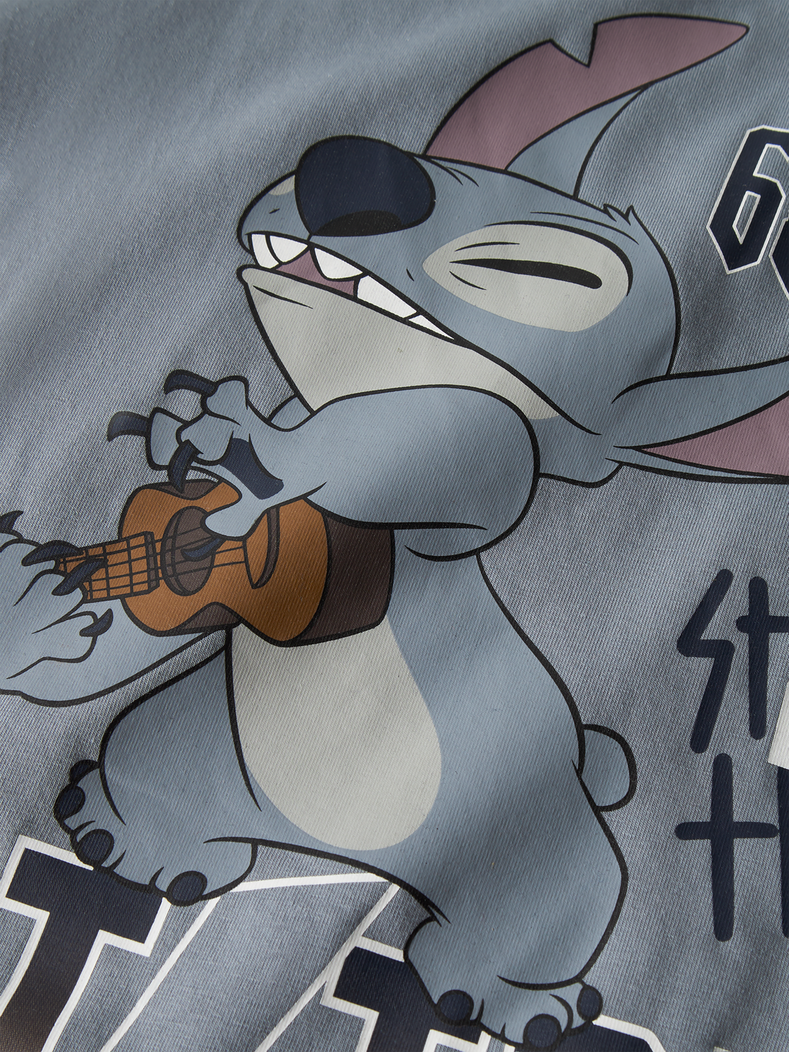 model_shot-front_full